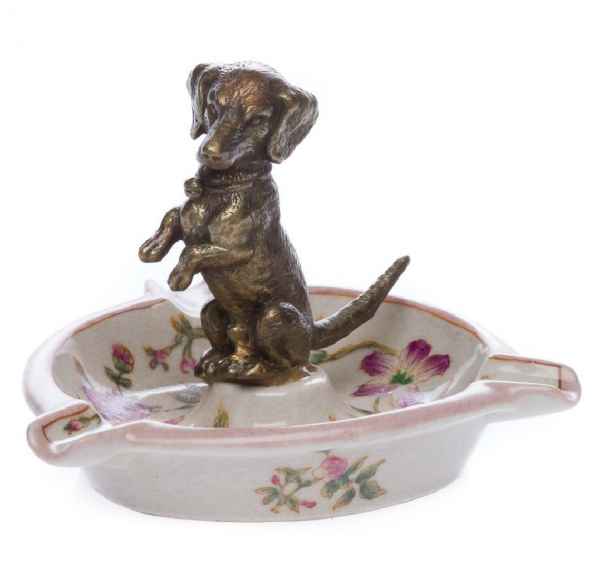 Porzellan Aschenbecher Hund Dackel Verzierungen antik Stil porcelain ashtry