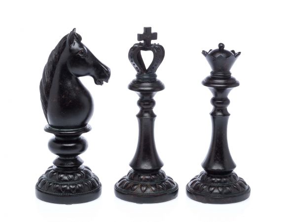 XL Schachfiguren Höhe 33cm Figur König Dame Pferd sculpture chess pieces