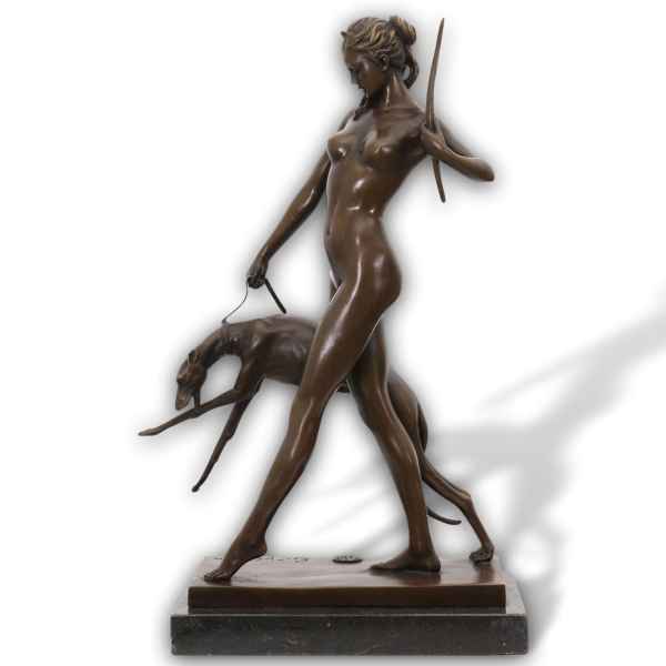 Bronzeskulptur Bronze Figur Göttin Diana Hund nach McCartan Antik-Stil ReplikBronzeskulptur Bronze Figur Göttin Diana Hund nach McCartan Antik-Stil Replik