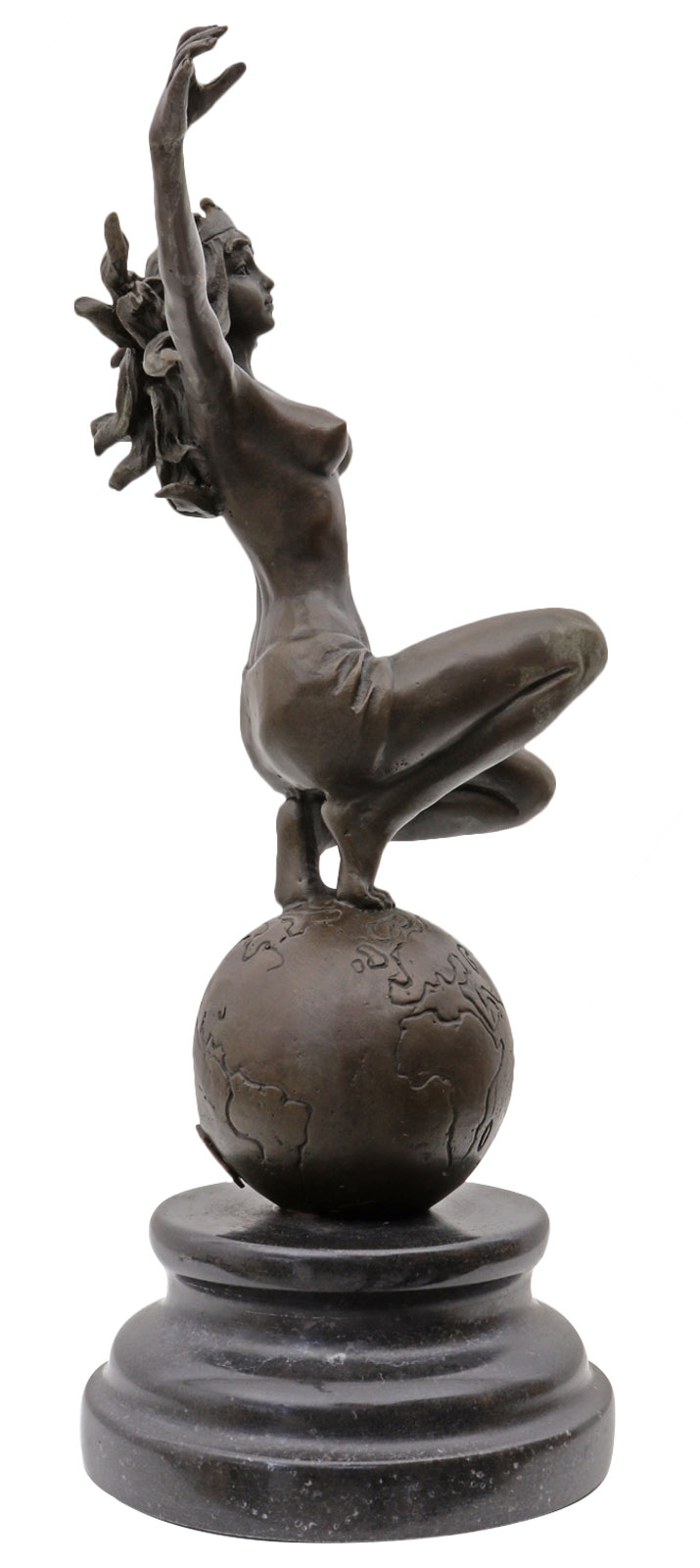 Bronzefigur Bronzeskulptur Statue Frau auf Erdkugel Weltkugel 25,3 cm