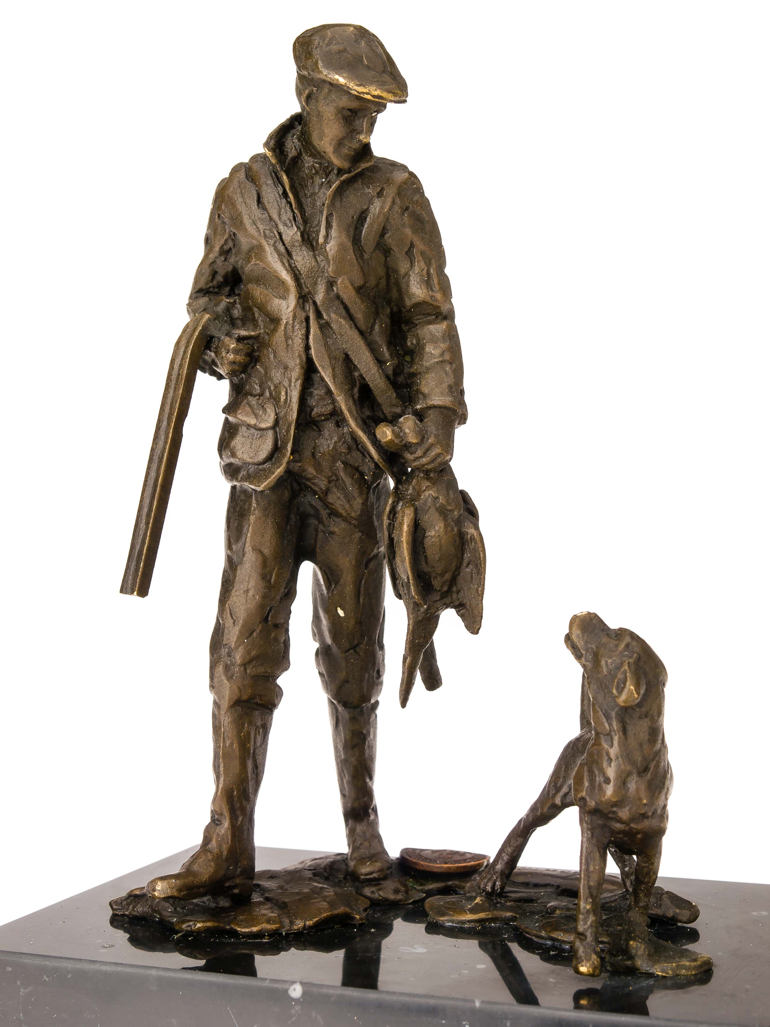 Bronzeskulptur Jäger Jagdhund Bronze Jagd Hund Figur Skulptur Antik-Stil 