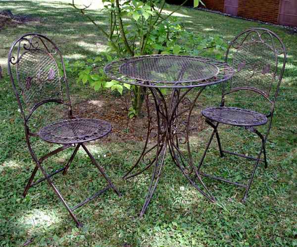 Gartentisch + 2x Stuhl Eisen antique Style Gartenmöbel garden furniture braun