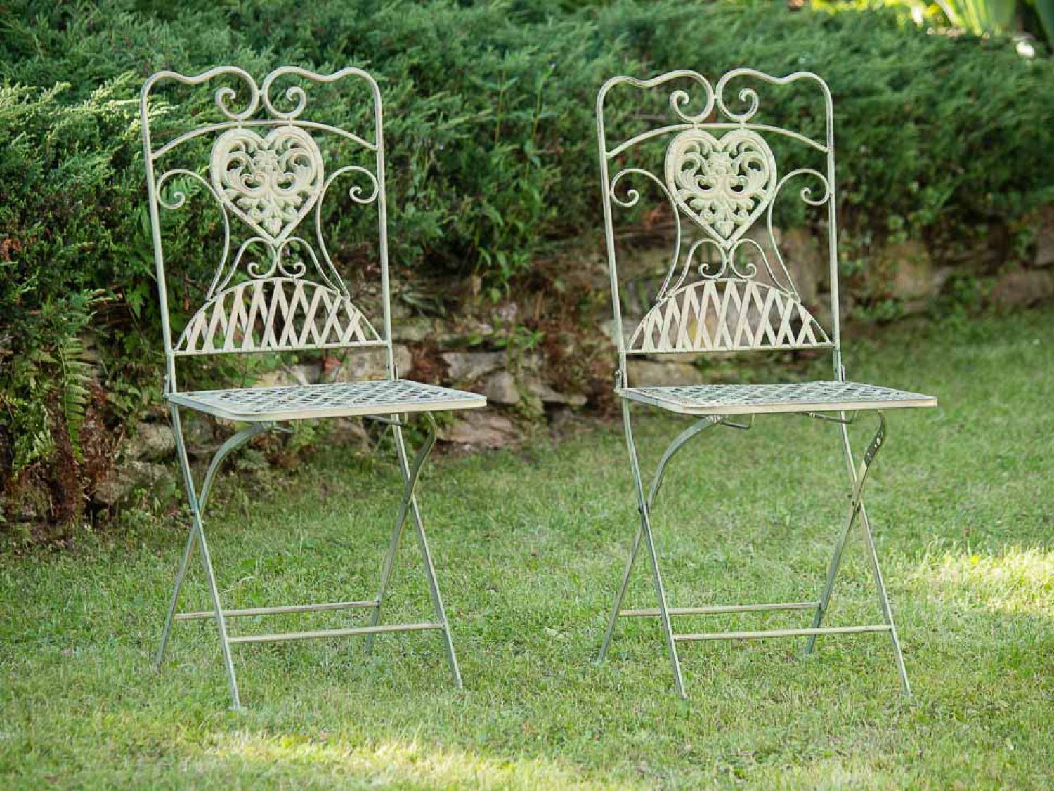  wrought iron garden furniture uk